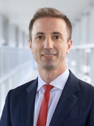 Florian Huettl successor to Stephen Norman as head of sales and marketing of Opel-Vauxhall