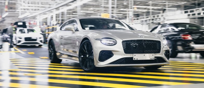 Bentley repousse à 2035 son objectif du tout électrique